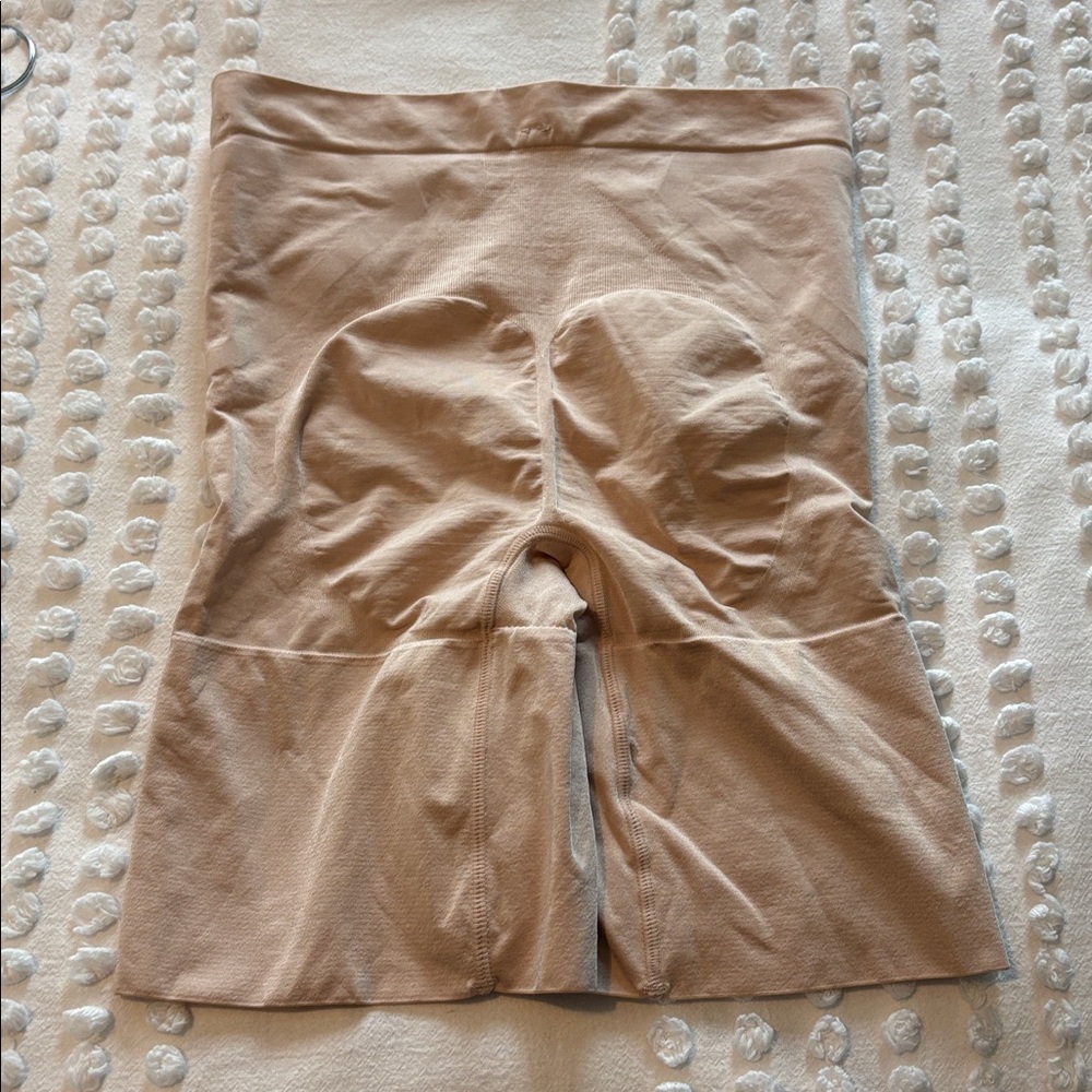 SPANX OnCore High Waisted Brief in Nude Size Medium - Picture 6 of 6